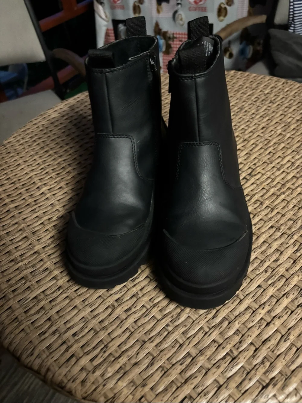 H&M chunky black